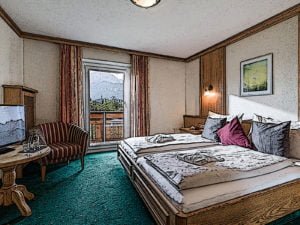 DZD Ansicht Hotel Crystal Tirol Kitzbuehel St Johann Austria Alpen Urlaub | Hotel Crystal**** Das Alpenrefugium zwischen Wildem Kaiser und Kitzbüheler Horn | Hotel Crystal